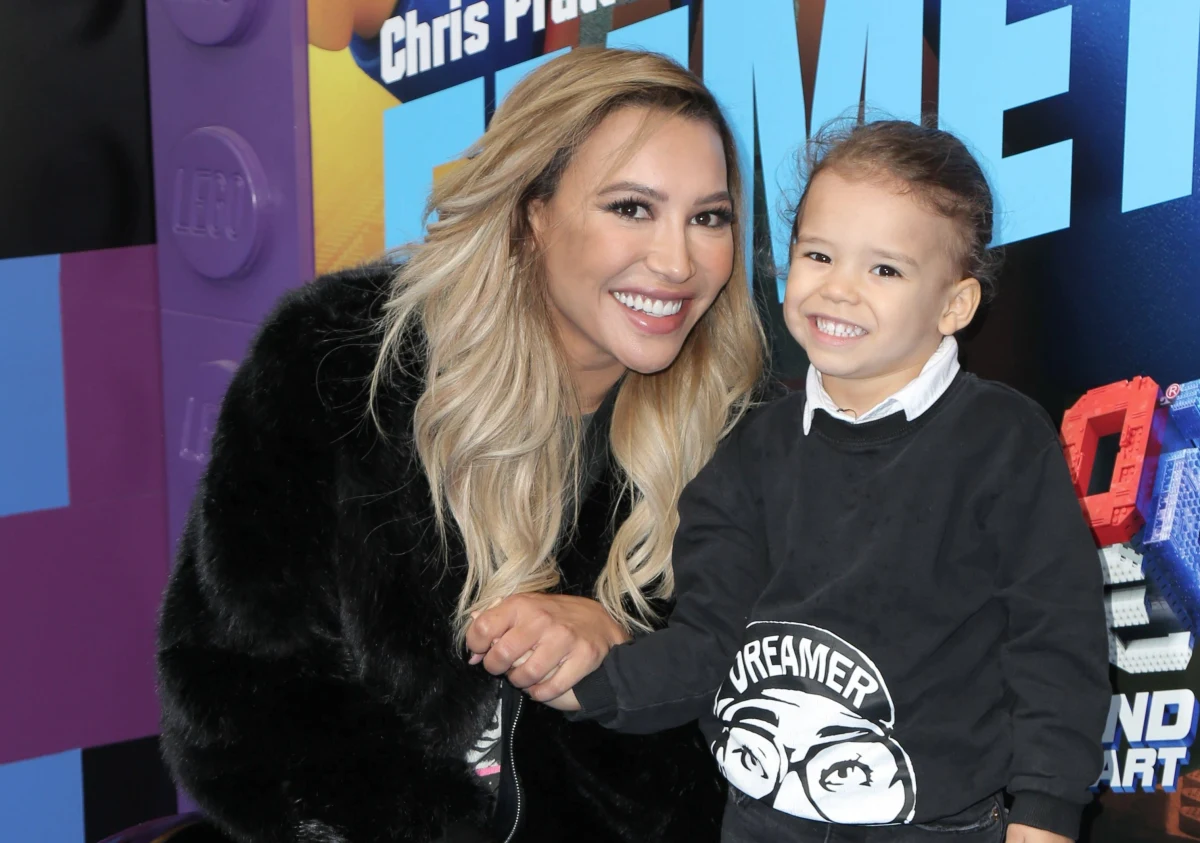 Aktorka Naya Rivera znana z serialu „Glee” została uznana za zaginioną po tym, jak jej czteroletniego syna znaleziono na łodzi dryfującej na jeziorze Piru w Kalifornii – podaje BBC.