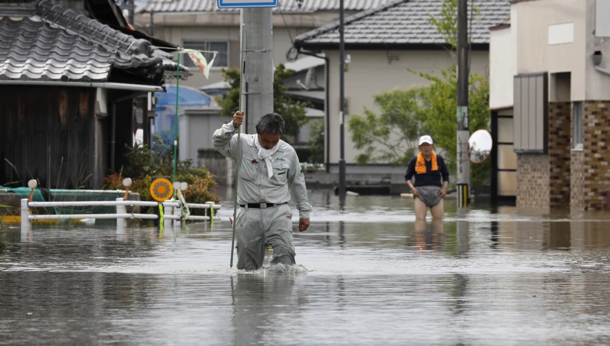Do 58 wzrosła liczba ofiar śmiertelnych ulewnych deszczu, jakie nawiedziły południowo-zachodnią Japonię. W prefekturze Kumamoto na wyspie Kiusiu około 3 tys. domostw jest całkowicie odciętych od świata w związku z podniesieniem się poziomu wód - podano. 