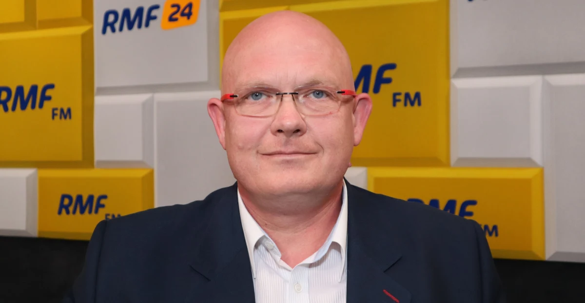 "To jest policzone. To jest koszt mniej więcej odpowiadający programowi 500+" - stwierdził w Popołudniowej rozmowie w RMF FM poseł Koalicji Obywatelskiej Michał Gramatyka pytany o przedstawioną przez Rafała Trzaskowskiego propozycję 200 zł dodatku do emerytury dla matek za każde dziecko. "Te pieniądze są do pozyskania. Wystarczy przestać wydawać pieniądze na prawo i lewo. Wystarczy przestać szastać pieniędzmi na jakieś nietrafione inwestycje" - przekonywał członek sztabu kandydata Koalicji Obywatelskiej. "Jestem przeciw dzieleniu społeczeństwa na lepszych i gorszych. Uważam, że to powinno dotyczyć wszystkich emerytek, które wychowały dziecko" - zadeklarował. 