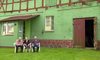 Zabytek stał się ruiną. Może zabić żyjącą w nim rodzinę
