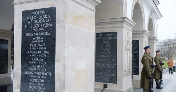 Hołd Polakom, których w latach II wojny światowej zamordowali ukraińscy nacjonaliści z OUN-UPA, oddano w sobotę w Warszawie. Mija 77. rocznica tzw. krwawej niedzieli, gdy w ok. 100 miejscowościach na Wołyniu doszło do największej fali mordów na polskiej ludności cywilnej.