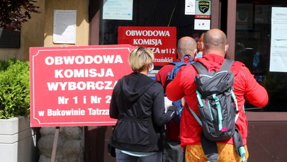 Ipsos: Trzaskowski wygrał wśród osób z wyższym wykształceniem, Duda - wśród pozostałych