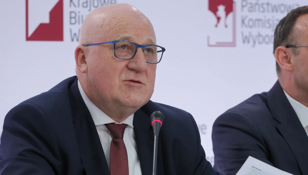 Wybory prezydenckie "przeprowadzone w cieniu pandemii" zakończyły się sukcesem frekwencyjnym - podsumował szef PKW Sylwester Marciniak. Poinformował, że kolejna konferencja PKW odbędzie się po otrzymaniu wszystkich protokołów od okręgowych komisji wyborczych. 