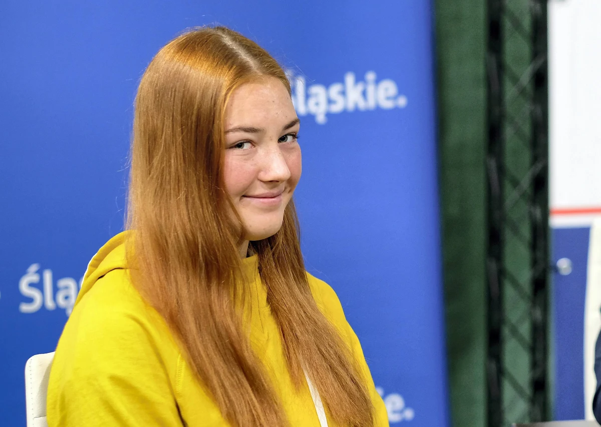 Dziś w Bytomiu rozpoczną się 94. Mistrzostwa Polski w Tenisie. W tym roku z powodu odwołanych imprez na świcie będą one bardzo mocno obsadzone. Na kortach Górnika Bytom wystąpią m.in.: Hubert Hurkacz, Kamil Majchrzak, Magdalena Fręch czy Katarzyna Kawa. "Dzikie kart" otrzymali świeżo upieczeni mistrzowie kraju juniorów - Maks Kaśnikowski (TMTC Piaseczno) i Rozalia Gruszczyńska (Górnik Bytom), z którą Wojciech Marczyk z redakcji sportowej RMF FM porozmawiał o szansach w mistrzostwach i przechodzeniu z juniorskiego do seniorskiego tenisa. 