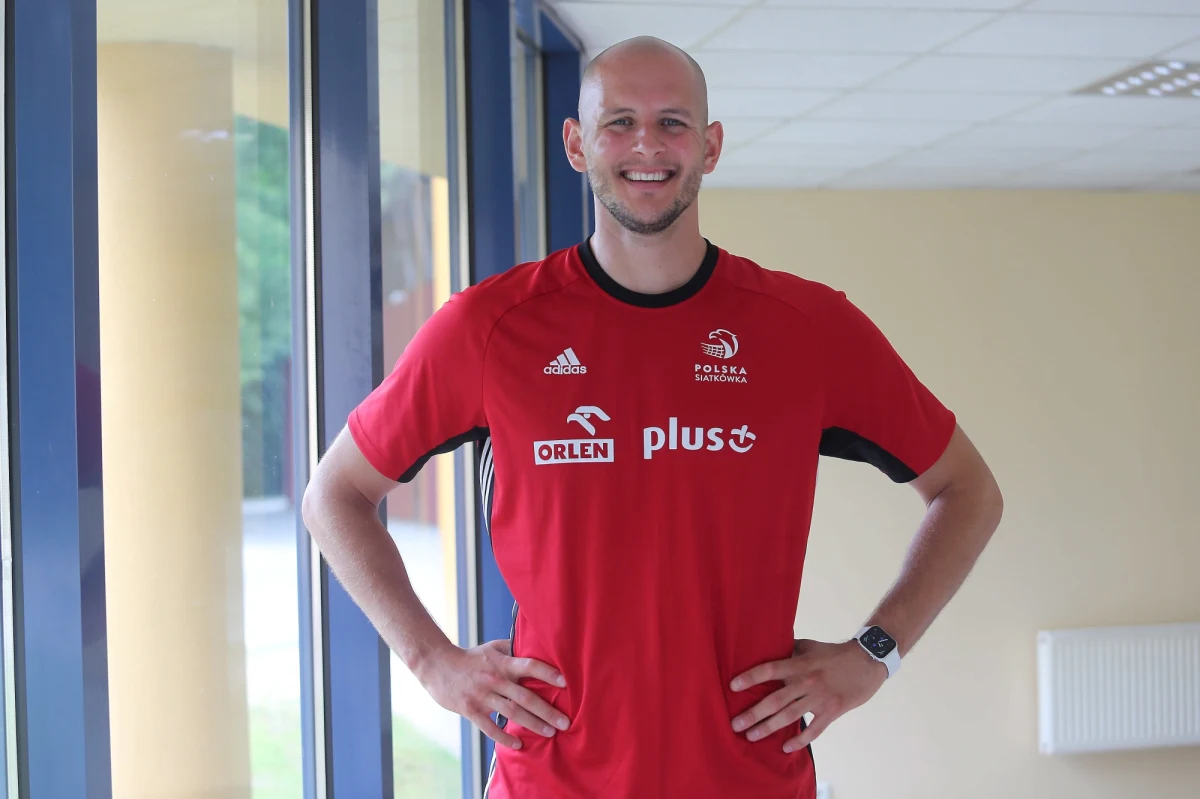 Bartosz Kurek w sezonie 2020/21 będzie siatkarzem Wolfdogs Nagoja. Od dłuższego czasu media podawały, że atakujący reprezentacji Polski przeniesie się z włoskiego Vero Volley Monza do Japonii, ale dopiero teraz zostało to oficjalnie potwierdzone.