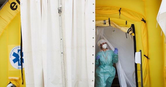 Rząd Hiszpanii wraz z władzami wspólnot autonomicznych przygotowuje się do drugiej fali epidemii koronawirusa. Nie wyklucza się ponownego wprowadzenia stanu alarmowego - wynika z planu wczesnego reagowania przedstawionego przez ministra zdrowia Salvadora Illa.