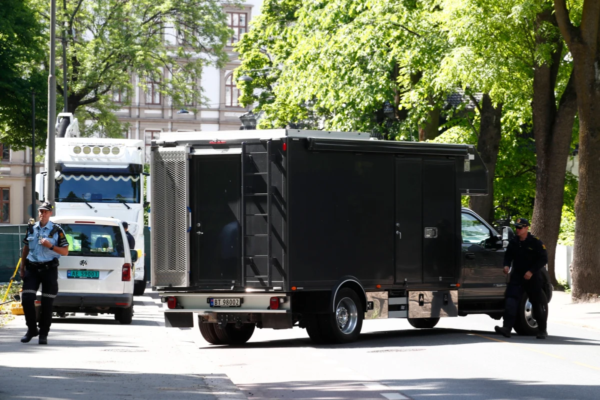 Trzy kobiety zostały zaatakowane w nocy przez nożownika w mieście Sarpsborg w południowo-wschodniej Norwegii. Jedna z ofiar nie żyje, dwie pozostałe są ranne, w tym jedna ciężko. 31-letni sprawca został aresztowany.