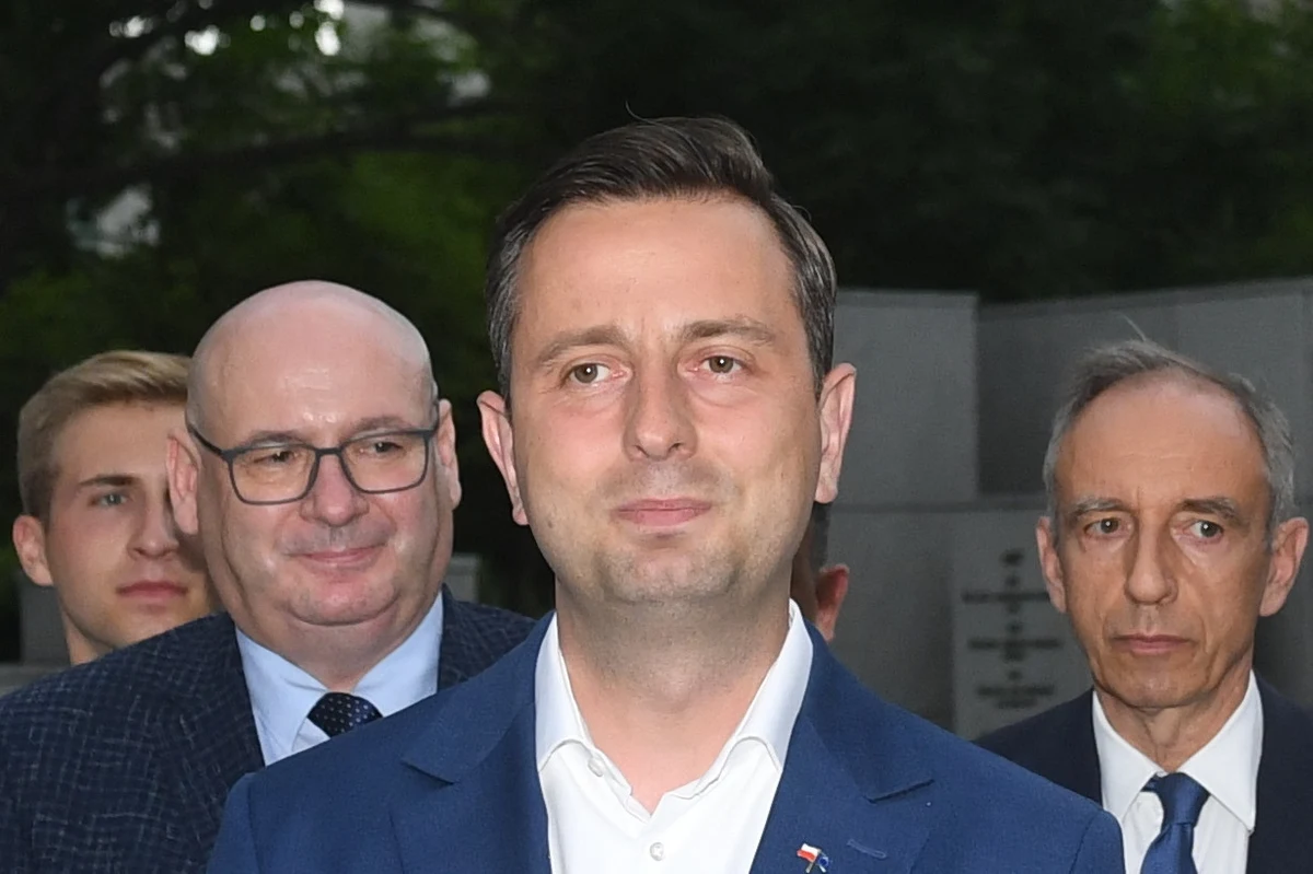 Nie bądźmy obłudni w tym, że dzisiaj porażka - po raz kolejny - Platformy Obywatelskiej jest porażką, za którą stoją inne ugrupowania, a nie to, które wystawiało kandydata - mówił wyniku wyborów prezydenckich prezes PSL Władysław Kosiniak-Kamysz.