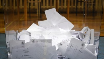 Wybory prezydenckie 2020. Fundacja Odpowiedzialna Polityka alarmuje o nieprawidłowościach przy liczeniu głosów w setkach komisji