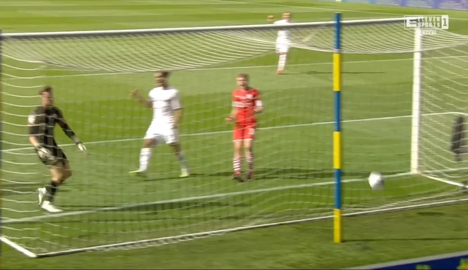 Championship. Leeds United - Barnsley 1-0 - skrót (ZDJĘCIA ELEVEN SPORTS). WIDEO