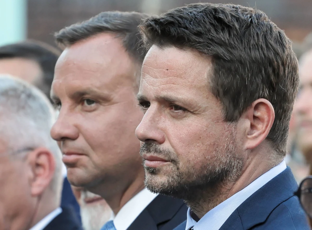 Do spotkanie Rafała Trzaskowskiego z prezydentem Andrzejem Dudą miałoby dojść między 27 a 31 lipca 2020 roku - wynika z informacji PAP, uzyskanych z otoczenia prezydenta Warszawy. Ostateczny termin ma wyznaczyć otoczenie Dudy.