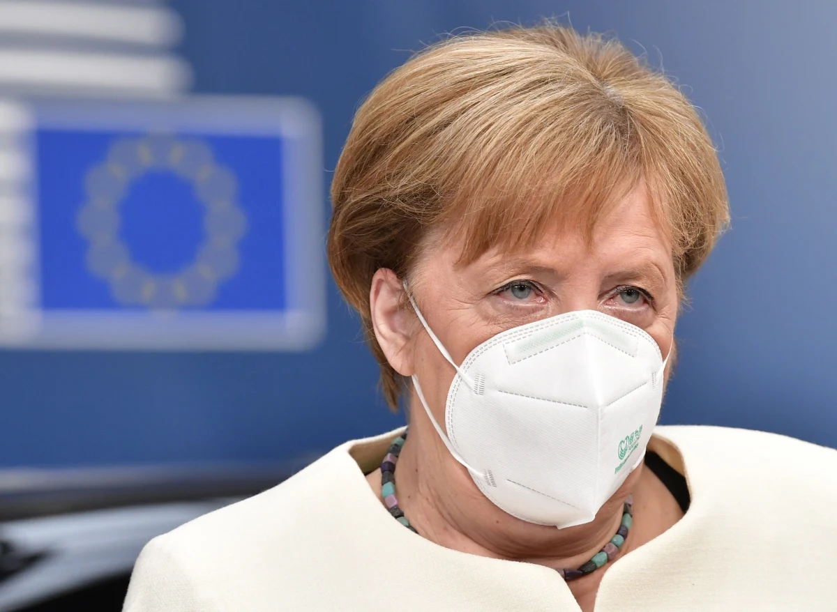 Ostatniej nocy, po długich negocjacjach, wypracowaliśmy ramy możliwego porozumienia. To krok naprzód dający nadzieję, że dziś uda się osiągnąć porozumienie - powiedziała kanclerz Niemiec Angela Merkel.