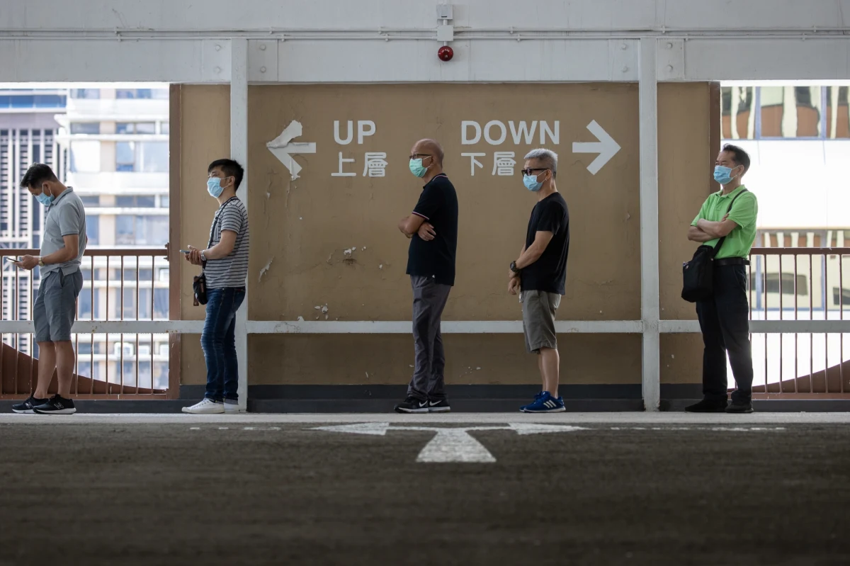 Polacy i inni cudzoziemcy studiujący na niektórych chińskich uniwersytetach mają od stycznia bardzo ograniczoną możliwość wychodzenia z kampusów – mówią studenci. Uczelnie tłumaczą to pandemią COVID-19, choć w ChRL dawno zniesiono już większość restrykcji. Według ustaleń PAP sprawą zajęła się Delegatura UE w Pekinie.