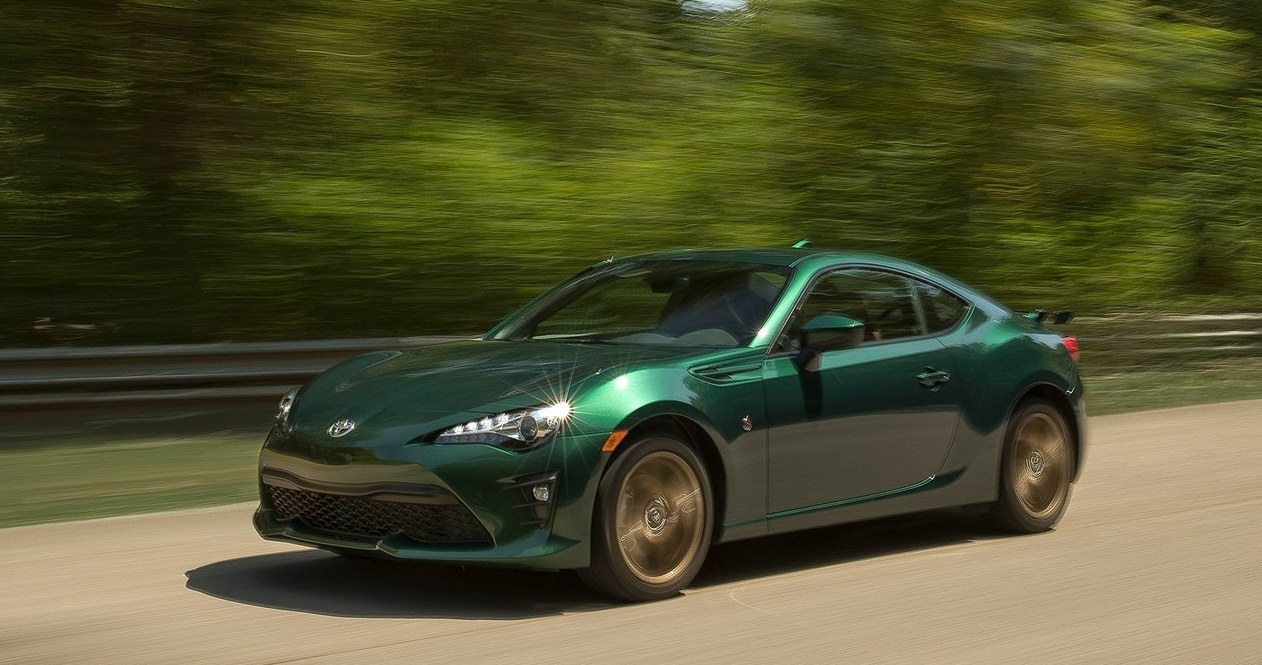 Toyota GT86 Hakone Edition - specjalna, zielona wersja - Motoryzacja w ...