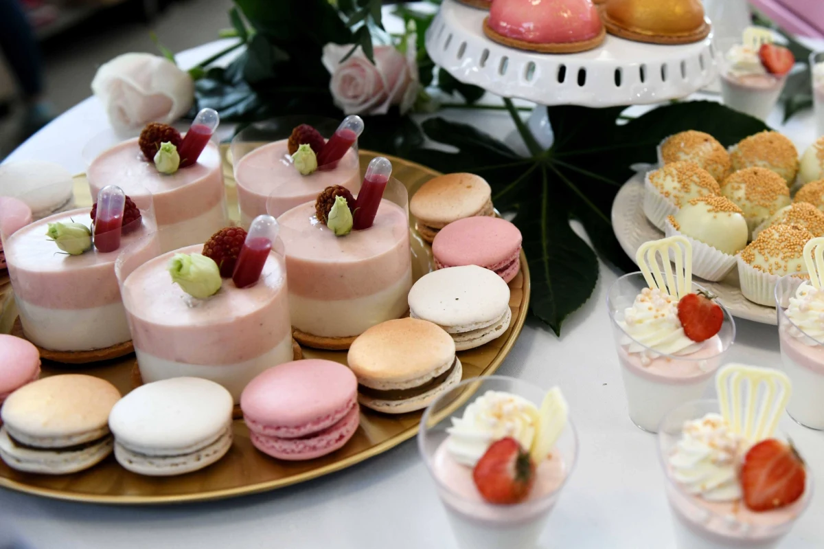 Wesele w Węgrowie i chrzciny w Garwolinie - to dwa ogniska koronawirusa przez które nastąpił wzrost liczby zakażonych na Mazowszu. MZ poinformowało w czwartek o 104 nowych przypadkach zakażeń w regionie. Dla porównania: w ciągu ostatnich kilku dni, liczba ta nie przekraczała 50. 