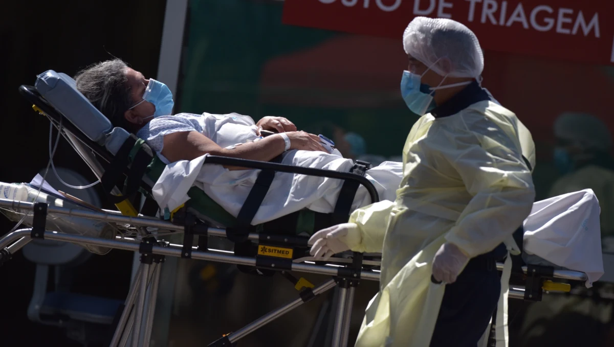 W ciągu ostatniej doby w Brazylii potwierdzono obecność koronawirusa u 59 961 osób. Po środzie, gdy odnotowano 67 860 zakażeń, jest to kolejny dzień rekordowego przyrostu przypadków SARS-CoV-2. W ciągu ostatnich 24 godzin z powodu Covid-19 zmarło 1311 osób.