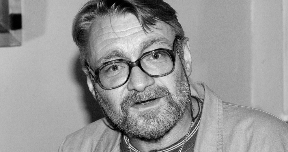 Jacek Czyż - aktor, którego głos wszyscy znali z wielu ról dubbingowych - nie żyje. Był między innymi głosem Tygryska z "Kubusia Puchatka", pojawiał się również w filmach, serialach i spektaklach teatralnych. Aktor zmarł w piątek, 24 lipca 2020 roku w Warszawie, po długiej chorobie. Miał 67 lat.