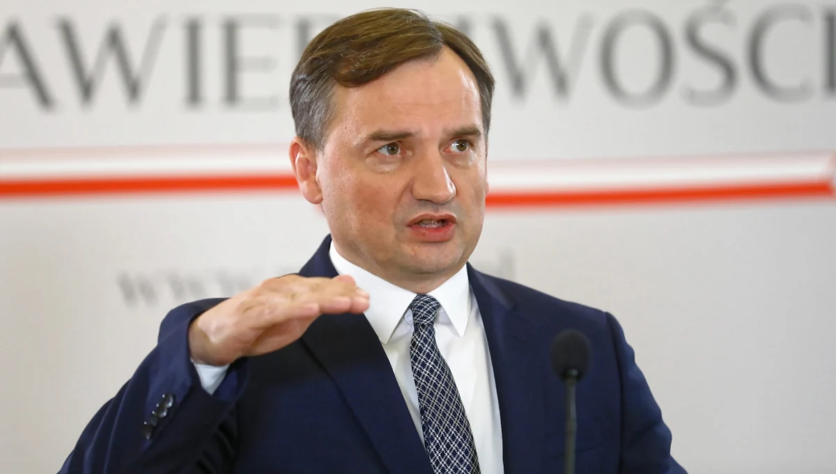 "Komisja Europejska ubolewa, że polskie władze wyraziły zamiar wycofania się z konwencji stambulskiej Rady Europy" - przekazał dziennikarce RMF FM rzecznik KE Adalbert Jahnz. Rzecznik sprecyzował, że chodzi o zapowiedź ministra sprawiedliwości Zbigniewa Ziobry.