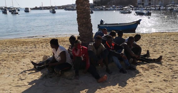Rząd Włoch wysyła wojsko do pilnowania ośrodków dla migrantów, by zapobiec ich ucieczkom. W ostatnich dniach zjawisko to przybrało na sile. Uciekają migranci poddani kwarantannie. "To kwestia zdrowia publicznego" - podkreśla MSZ. 