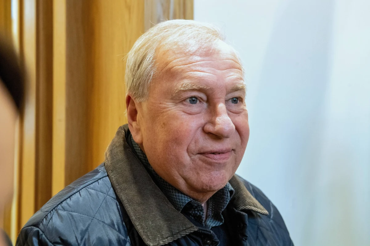 Jerzy Stuhr opuścił Szpital Uniwersytecki w Krakowie. Aktor trafił tam w nocy z 12 na 13 lipca z podejrzeniem udaru mózgu. 