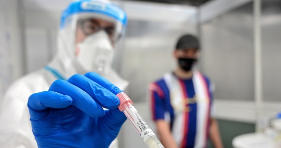 "Przede wszystkim łatwiejszy dostęp do testów ułatwi walkę z jesienną falą epidemii koronawirusa" - przekonuje w rozmowie z RMF FM Kolegium Lekarzy Rodzinnych doktor Michał Sutkowski. Według planów rządowego zespołu - właśnie rola tej grupy medyków ma być największa przed jesienną falą COVID-19. 