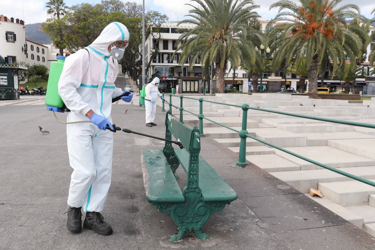 Rząd autonomiczny portugalskiego regionu Madery ogłosił, że będzie zachęcał turystów do wykonania testów na koronawirusa. Osoby, które odmówią, zostaną poddane przymusowej izolacji.