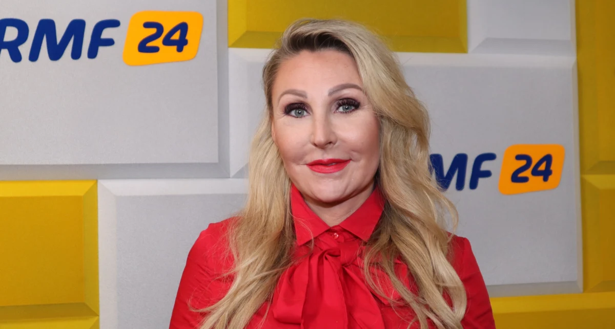 "To jest nóż w plecy dla naszej branży" - tak organizatorka wesel Andżelika Walaszek-Pokora odpowiedziała na słowa doradcy GIS. Prof. Włodzimierz Gut zasugerował w czwartkowej Rozmowie w samo południe w RMF FM, że nowożeńcy, na których weselu wykryto koronawirusa, powinni ponosić koszty leczenia i kwarantanny swoich gości. 