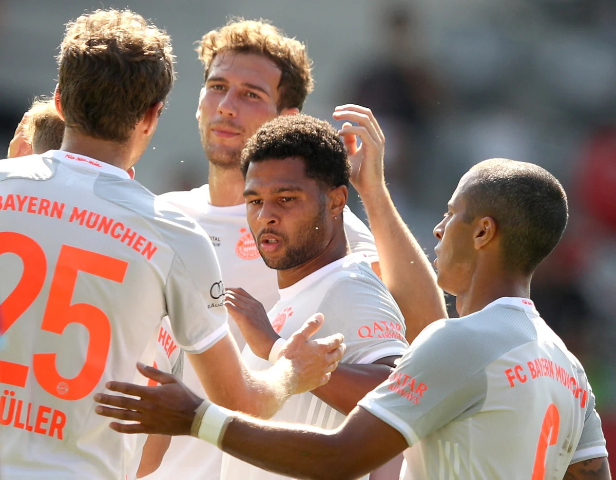 Szef piłkarskiego Bayernu Karl-Heinz Rummenigge uważa, że dokończenie obecnej edycji Ligi Mistrzów będzie dla kibiców najciekawsze w historii. "Każdy mecz będzie miał wysoką stawkę. Można wygrać lub stracić wszystko" - podkreślił.