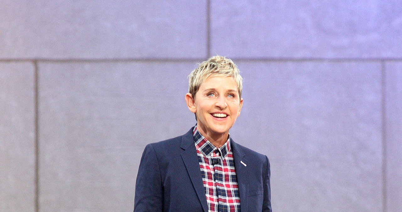 Atmosfera wokół Ellen Degeneres gęstnieje. Trwające dochodzenie, mające wyjaśnić, ile prawdy jest w doniesieniach o nadużyciach (w tym seksualnych) mających miejsce podczas produkcji programu, doprowadziło m.in. do złożenia publicznych przeprosin przez prowadzącą. Nie kończą się jednak spekulacje na temat przyszłości "The Ellen DeGeneres Show".