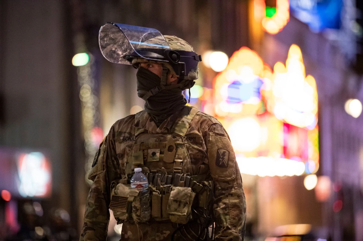 Tajlandia zawiesiła plany wspólnych ćwiczeń z siłami zbrojnymi USA po tym, gdy dziewięciu tajlandzkich żołnierzy po powrocie z Hawajów miało pozytywne wyniki testów na koronawirusa - poinformowało ministerstwo obrony Tajlandii.
