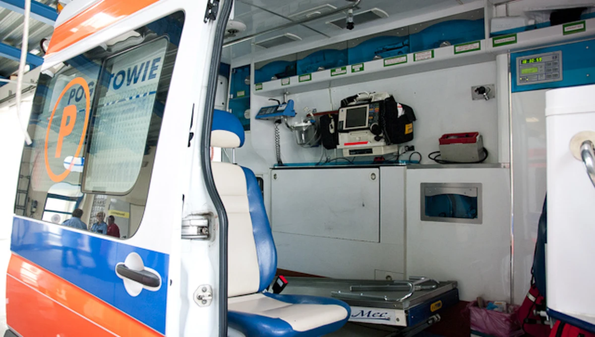 ​Półtoraroczny chłopczyk z Tychów, który z ranami ciętymi szyi leży w Górnośląskim Centrum Zdrowia Dziecka w Katowicach, został wybudzony ze śpiączki farmakologicznej. Jego matka, która zraniła go nożem, ma zarzut usiłowania zabójstwa i pozostaje w areszcie.