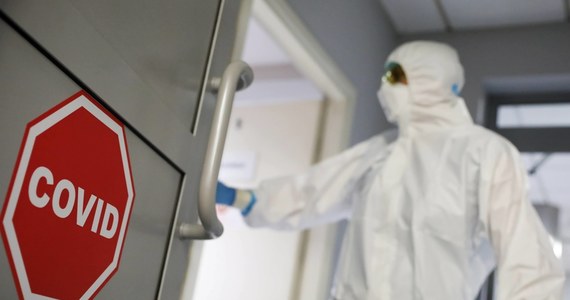 Największy dobowy przyrost zakażeń koronawirusem od początku epidemii. We wtorek Ministerstwo Zdrowia poinformowało o rekordowych 680 potwierdzonych przypadkach zakażenia koronawirusem oraz kolejnych 6 zgonach. Aktualny bilans koronawirusa w Polsce to 48 149 zakażeń i 1 738 ofiar śmiertelnych. Resort poinformował również, że od początku pandemii w Polsce wyzdrowiało już 35 056 zakażonych osób. 
