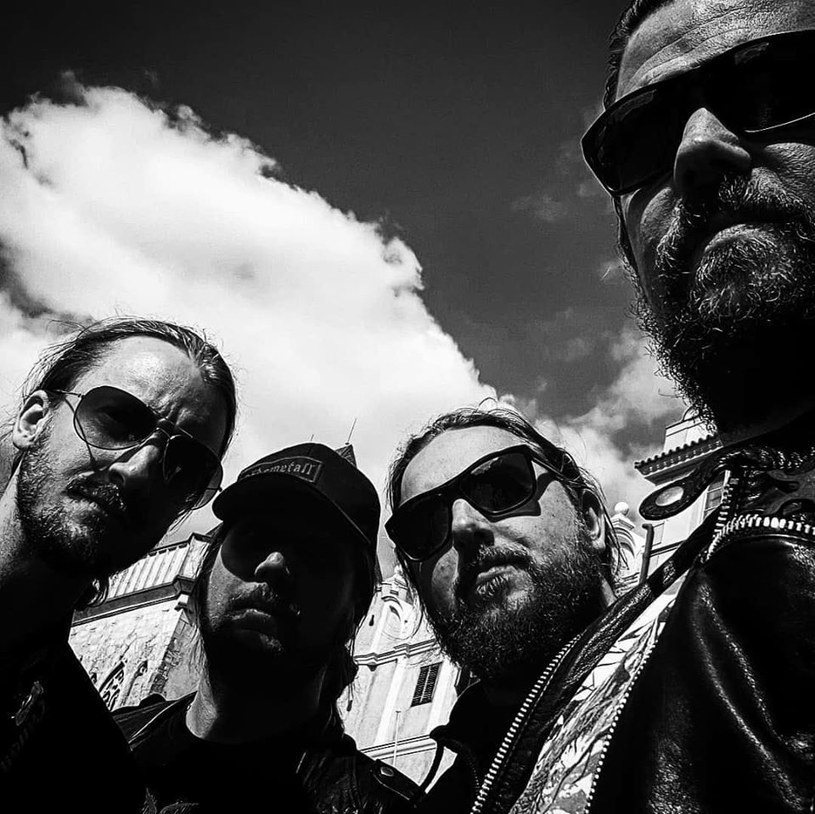 Szwedzcy apologeci rodzimego death metalu z Lik mają już za sobą nagrania trzeciego longplaya. 