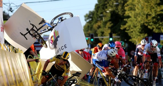 „To nie była walka fair” – skomentował dyrektor Tour de Pologne Czesław Lang kraksę tuż przed metą pierwszego etapu w Katowicach, w której ucierpiał Fabio Jakobsen. Holenderski kolarz został odwieziony do szpitala w stanie ciężkim. Wypadek spowodował jego rodak Dylan Groenewegen.