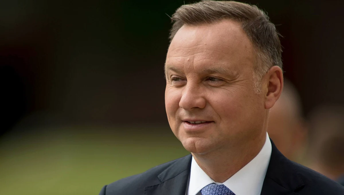 Będę współpracował ze wszystkimi, którym bliskie jest dobro Rzeczypospolitej; będę prezydentem polskim spraw - zapewnił w rozmowie z "Super Expressem" prezydent Andrzej Duda. Jak dodał, te sprawy to przede wszystkim: rodzina, bezpieczeństwo, praca, inwestycje i godność. 