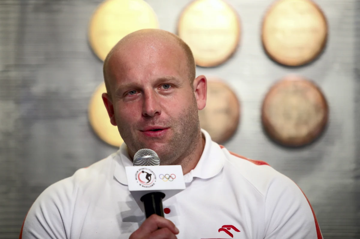 Chce zakończyć karierę po przełożonych igrzyskach w Tokio. Na razie poddał się operacji kolana i solidnie przepracował obóz przygotowawczy w Tallinie. Piotr Małachowski szykuje się do Memoriału Kamili Skolimowskiej. Wcześniej – jeśli wszystko pójdzie dobrze – chce wystartować w ten weekend na przeniesionym z Cetniewa festiwalu rzutów w Spale. O obozie, formie, pandemii i memoriale – z polskim dyskobolem rozmawiał dziennikarz RMF FM Paweł Pawłowski. 