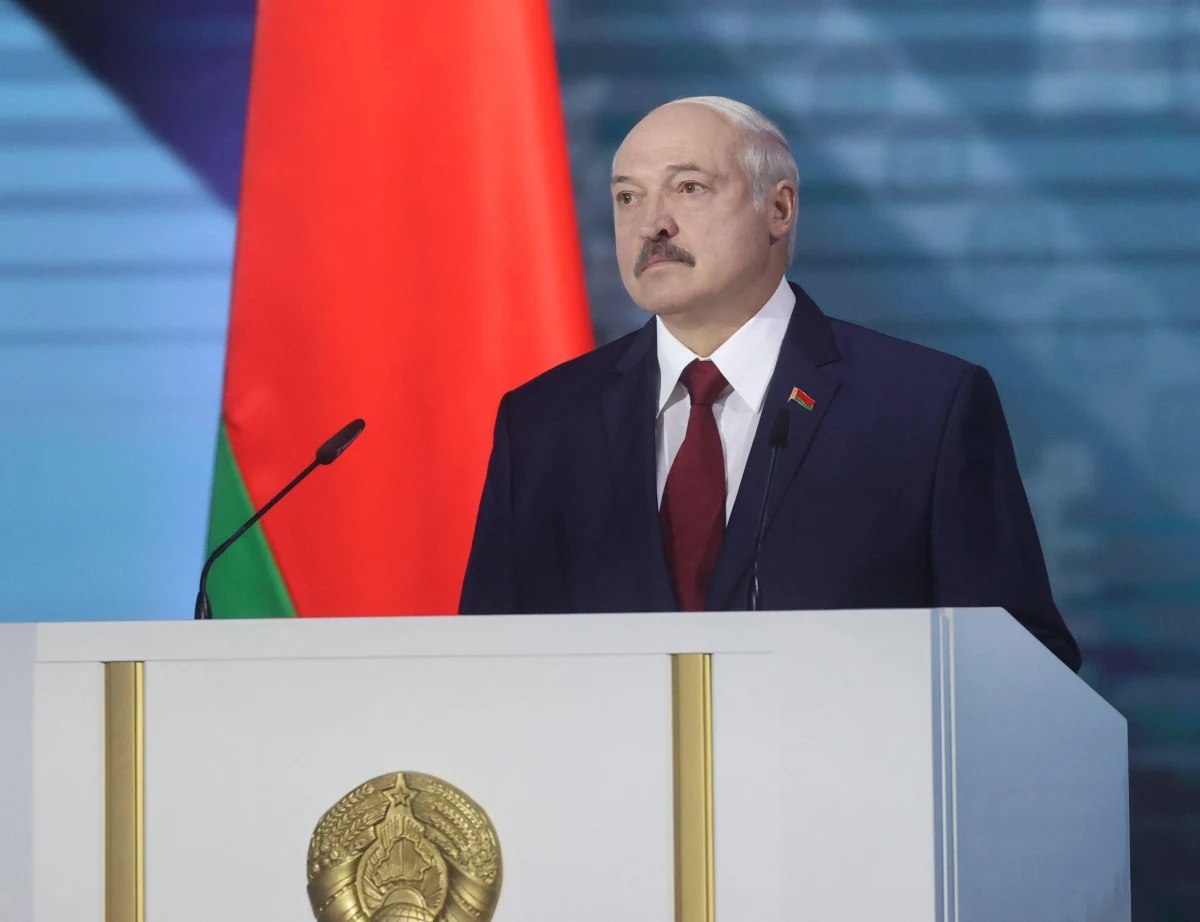 Skłaniam się ku opinii, że ktoś mi tego wirusa podrzucił – powiedział prezydent Białorusi Alaksandr Łukaszenka w wywiadzie, którego udzielił ukraińskiemu dziennikarzowi. Mówił także m.in. o stosunkach z Rosją, zatrzymanych wagnerowcach i swoim synu Mikałaju.