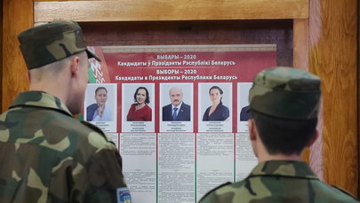 Rządzący od 26 lat Łukaszenka kontra niespodziewana gwiazda opozycji Cichanouska: Na Białorusi trwają wybory prezydenckie