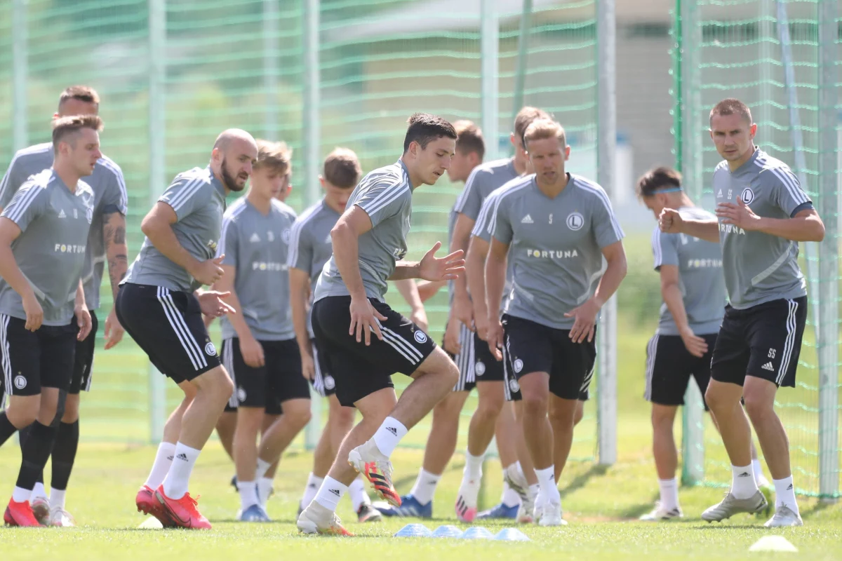 KF Drita Gnjilane z Kosowa lub północnoirlandzki Linfield FC będzie rywalem Legii Warszawa w pierwszej rundzie eliminacji Ligi Mistrzów. Mecz rozegrany zostanie 18 lub 19 sierpnia, planowo: na stadionie przy Łazienkowskiej.