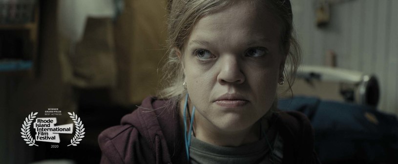Krótkometrażowy film "Sukienka" odniósł wielki wygrał na Rhode Island International Film Festival w USA. Anna Dzieduszycka, odtwórczyni głównej roli w filmie, otrzymała nagrodę dla najlepszej aktorki na festiwalu.