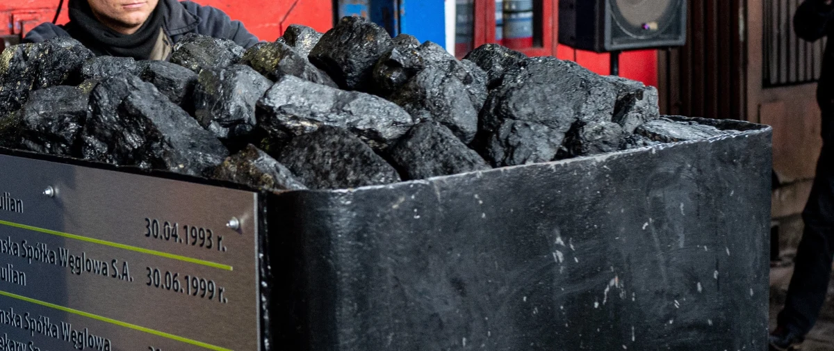 Związek zawodowy "Sierpień 80" w ostrym tonie pisze list do premiera Mateusza Morawieckiego. Związkowcy chcą wyjaśnień dotyczących problemów górnictwa. List napisano w przeddzień zapowiadanych na jutro w Warszawie rozmów dotyczących problemów górnictwa i energetyki.