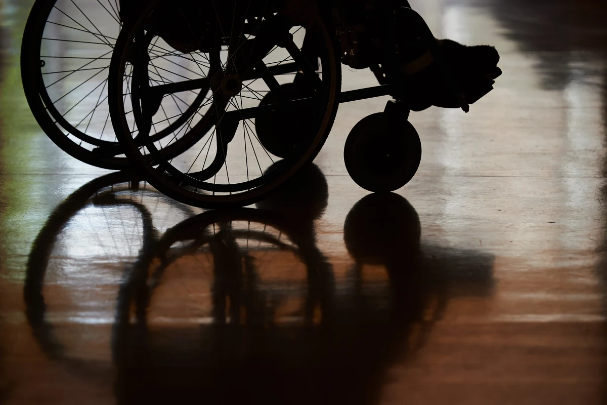 U 26 osób - w tym u siedmiorga dzieci - potwierdzono dotychczas zakażenie koronawirusem w prowadzonym przez siostry zakonne Zakładzie Leczniczo-Opiekuńczym w Piszkowicach na Dolnym Śląsku. Placówka szuka wolontariuszy, którzy mogą pomóc w opiece nad dziećmi.