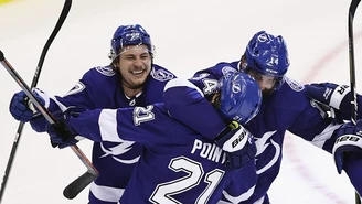 ​NHL. Broniący tytułu Tampa Bay Lightning bliżej półfinału