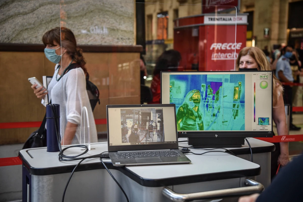 Całkowite zamknięcie Włoch z powodu pandemii jest "zdecydowanie niemożliwe", ale nie można wykluczyć lokalnych ograniczeń, jeśli sytuacja wymknie się spod kontroli - ocenił w czwartek koordynator doradzającego rządowi komitetu naukowego Agostino Miozzo.