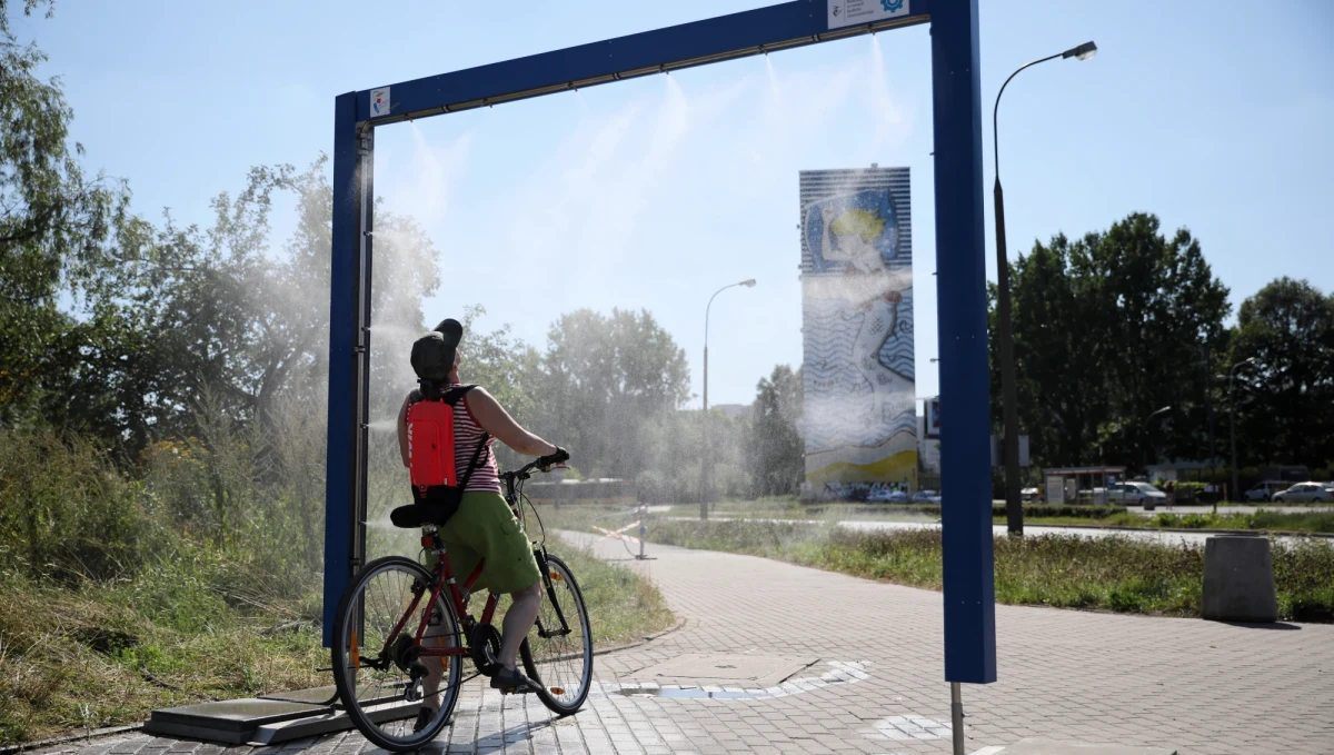 Instytut Meteorologii i Gospodarki Wodnej wydał ostrzeżenia pierwszego, najniższego stopnia przed upałami. Alert obowiązuje dla województw: lubuskiego, dolnośląskiego i opolskiego. 