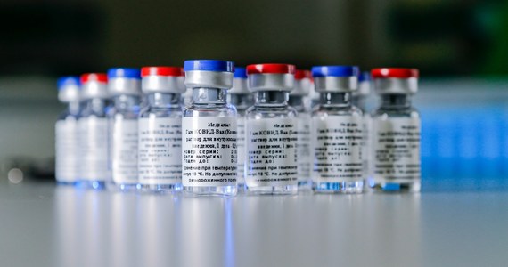 Ministerstwo zdrowia Wietnamu poczyniło pierwsze kroki, aby zakupić rosyjską szczepionkę na koronawirusa, dopuszczoną do użytku przez rosyjskie władze - poinformowała w piątek państwowa telewizja VTV.