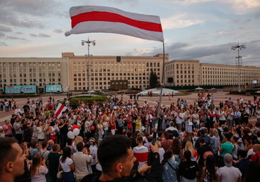 "Coś we mnie pękło". Protest przed budynkiem telewizji państwowej w Mińsku