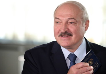 Łukaszenka twierdzi, że czołgi i samoloty NATO są 15 minut drogi od białoruskiej granicy