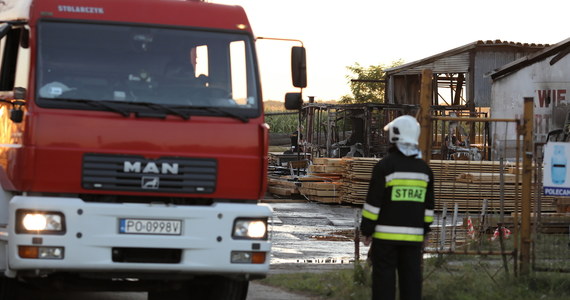 W weekend doszło do 1 080 pożarów, w których zginęły dwie osoby, a 17 zostało rannych - wynika ze statystyk Państwowej Straży Pożarnej. Strażacy do różnych akcji wyjeżdżali łącznie niemal 3,5 tysiąca razy.