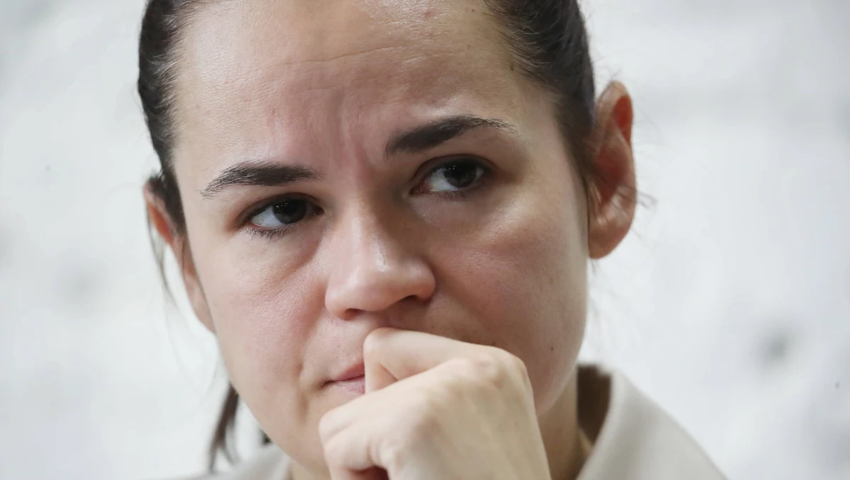 „Jestem gotowa wziąć na siebie obowiązki narodowego lidera Białorusi po to, by przygotować ramy prawne dla nowych, uczciwych wyborów” – zadeklarowała opozycyjna kandydatka na prezydenta Białorusi Swiatłana Cichanouska.